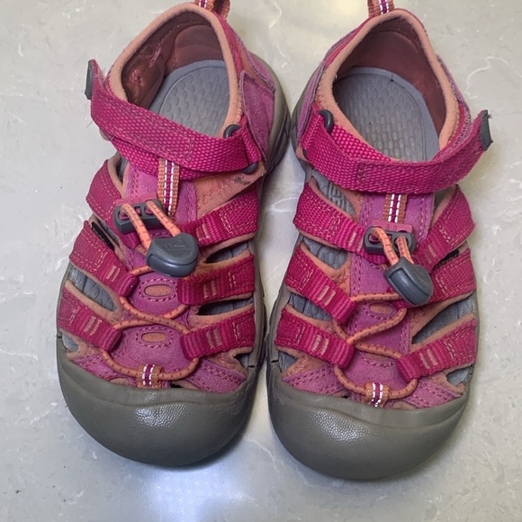 Kids Keens 2 pairs size 12 Toddler - Picture 7 of 11